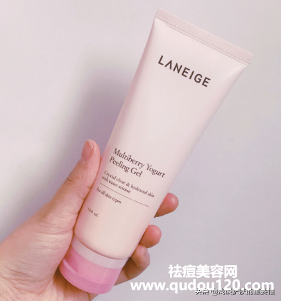 封闭性粉刺用什么药膏最有效（去闭口粉刺最有效的方法）