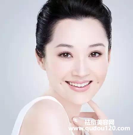 闭合性粉刺怎么根除（脸部闭合性粉刺怎么根治）