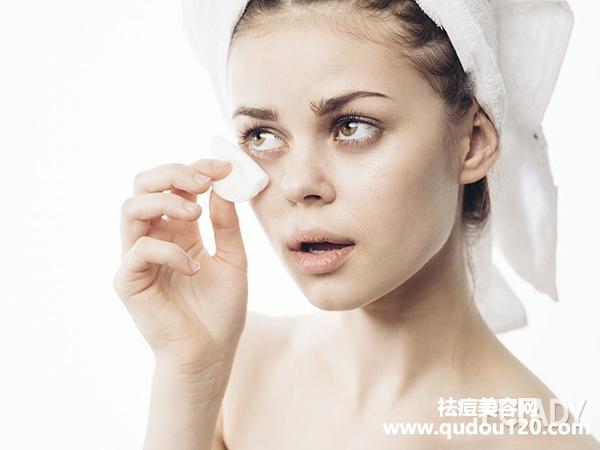 马齿苋祛痘方法小妙招（马齿苋外敷在脸上可以治痘吗）