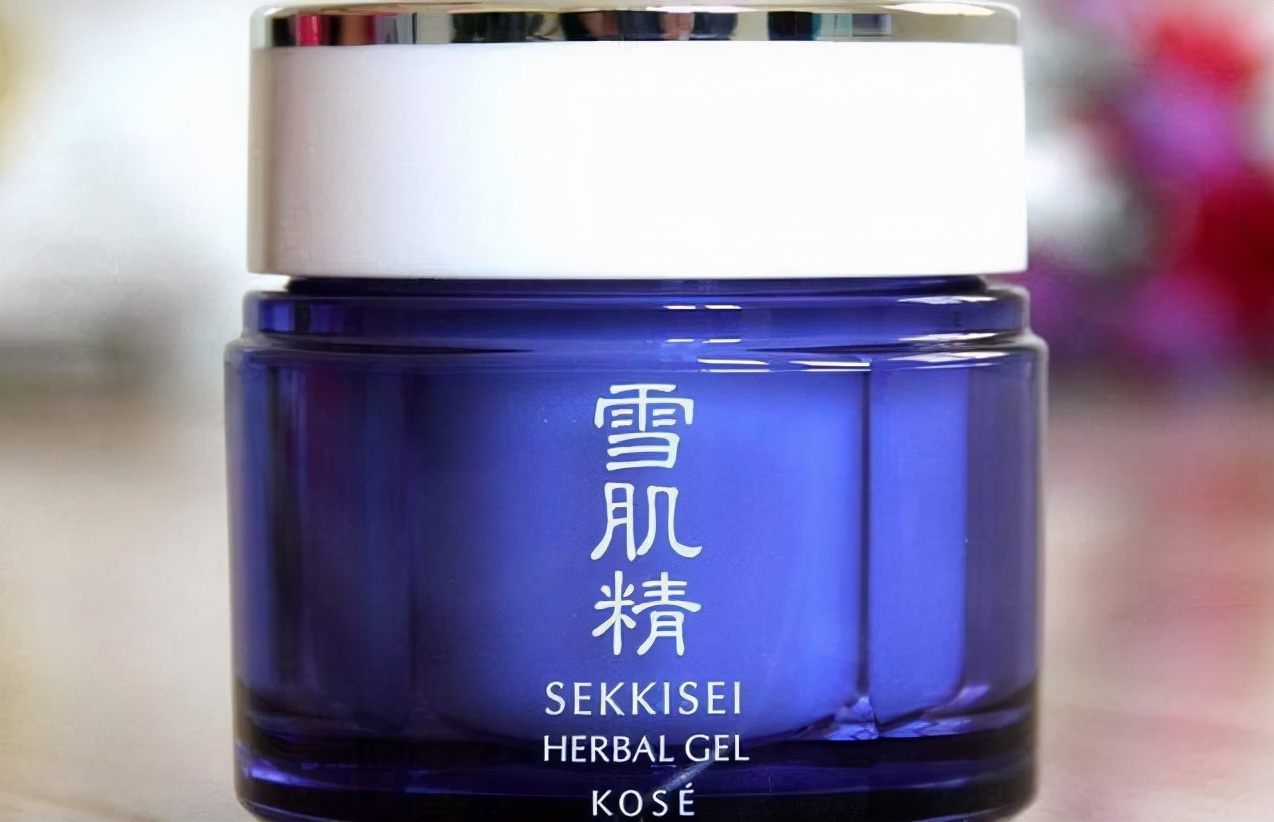 美白保湿化妆品哪个牌子好（口碑最好的美白化妆品）